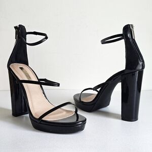Liliana Black Patent Block Heel Open Toe Triple Strap Glossy Sandals Size 11